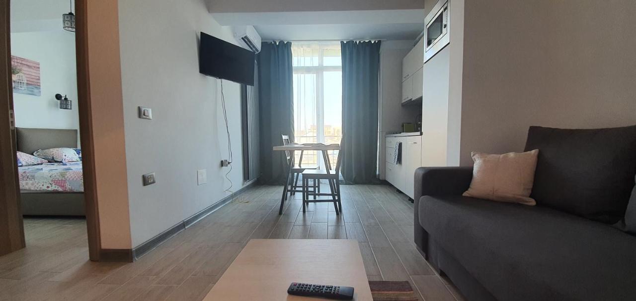 Zian'S Studio Mamaia Nord Beach Resort Năvodari Extérieur photo