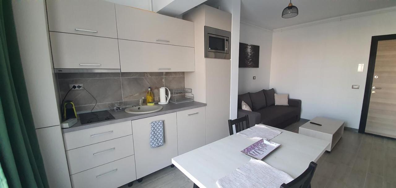Zian'S Studio Mamaia Nord Beach Resort Năvodari Extérieur photo